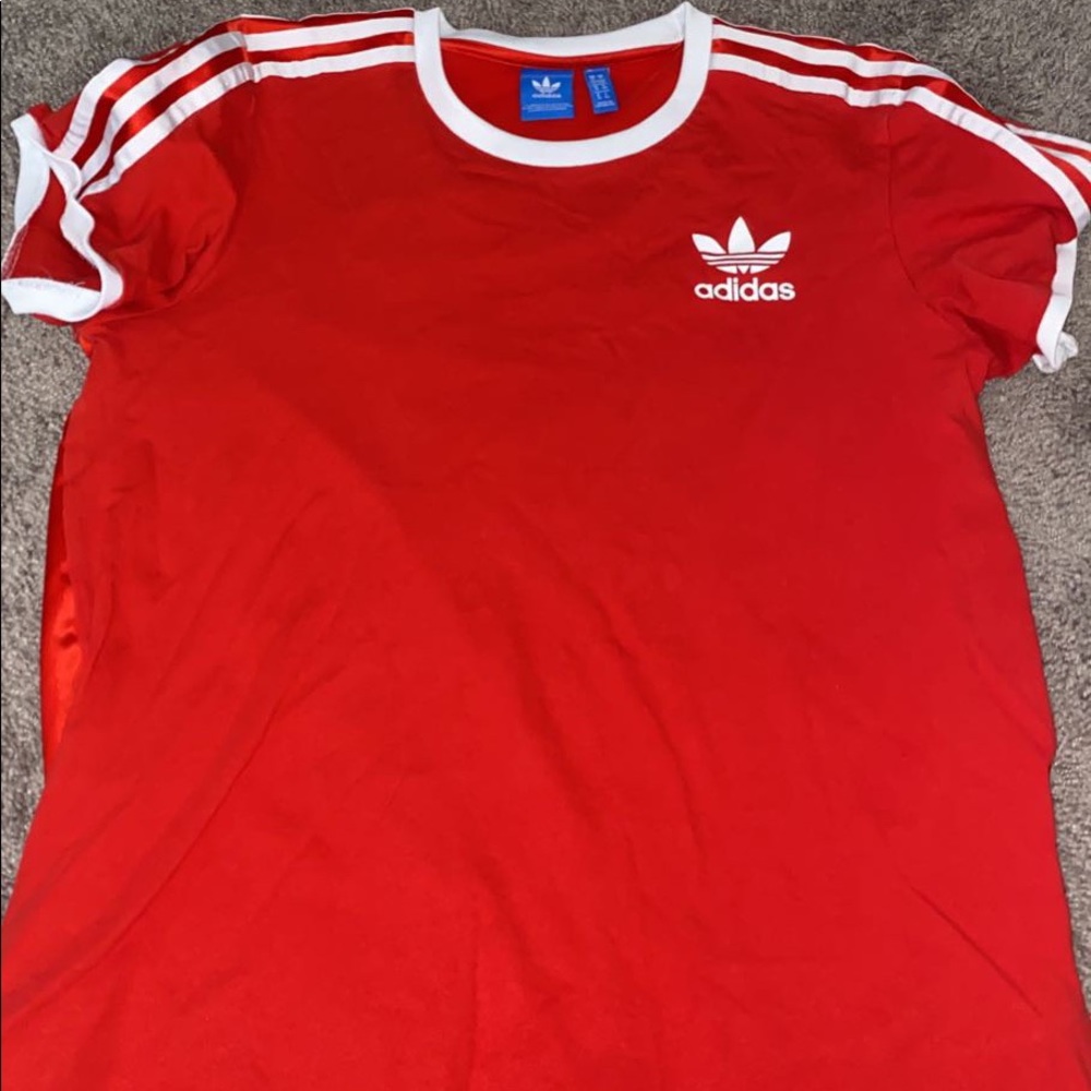 Adidas tee